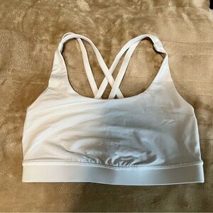 lululemon Energy Bra *Medium Support, B-D Cup in White Size 4